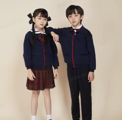 深圳小学生冬礼服（男女） 商品图1