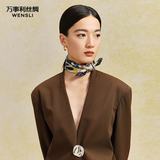 万事利63厘米双面印花真丝中方巾 商品图1