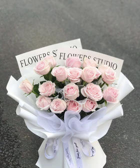 【秒杀福利】粉红雪山 20枝/扎