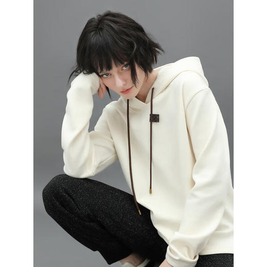 COCOBELLA温暖蓄热连帽卫衣女秋冬自发热休闲白色帽衫SE531 商品图0