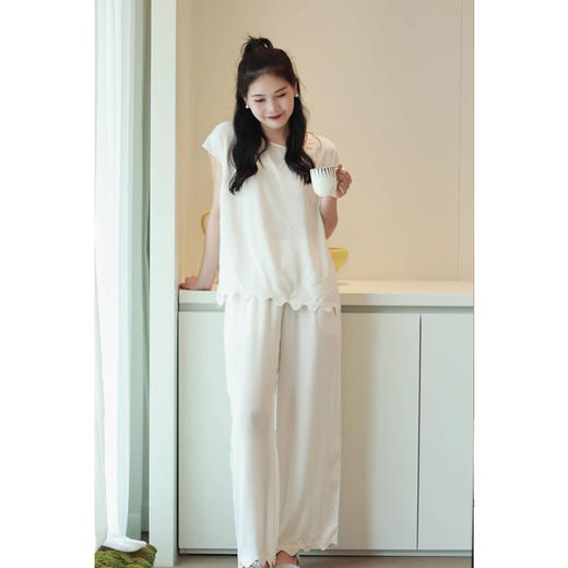 【抖音专属】方领套头衫（23708339+338凝脂） 商品图2