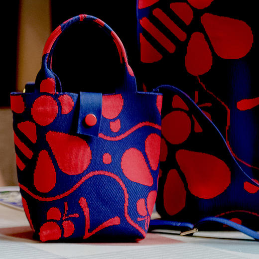 读者书店 | 读者×织遇  伴读旅行系列·针织挎包斜挎包女士男士儿童通用时尚包 商品图5