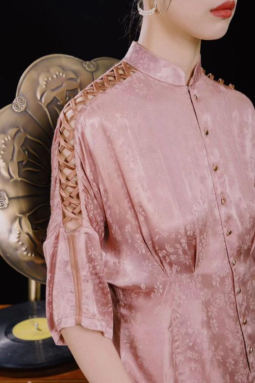 荷言GL 有约 新中式上衣落肩编织镂空收腰显腰身提花暗纹 商品图3