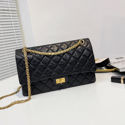 Chanel 油蜡牛皮 2.55 黑金 中号 单肩包 商品图0