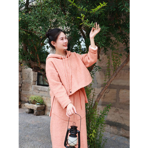 【抖音专属】连帽套头衫（20808175B椒房） 商品图1