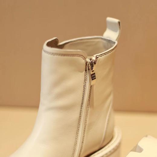 【抖音专属】马丁靴（DD2216302米白） 商品图2