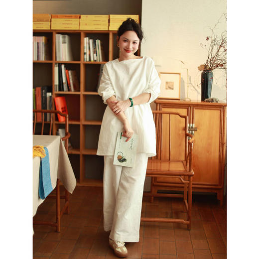 【抖音专属】中长款套头衫（23808465山矾） 商品图3