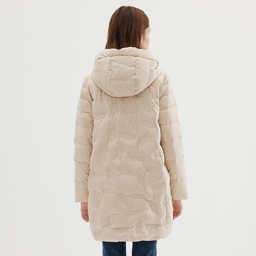 EITIE爱特爱冬季新款气质通勤保暖直筒显瘦连帽羽绒服女7211921 商品图4