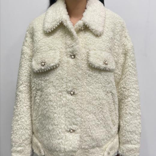 2022冬季时尚奶油白简约外套女 商品图0