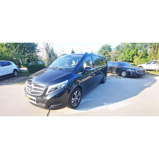 奔驰 V 260 L 尊贵加长版【长租-北京】 商品图2