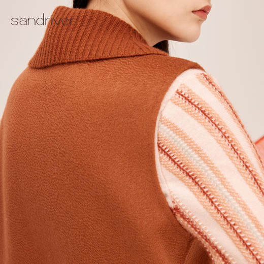 针梭相拼山羊绒呢翻领无袖女开衫SJF95W340K 商品图1