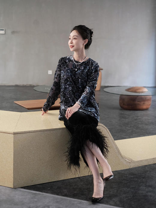 盛唐牡丹|丝绒黑色鸵鸟毛半裙（鸵鸟毛可拆卸） 商品图4