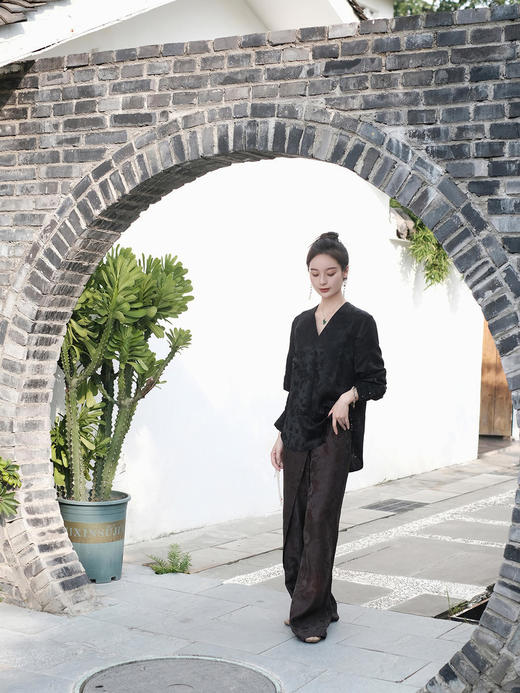 盛唐牡丹 |真丝蝶恋花女上衣-半丝[特价品] 商品图5