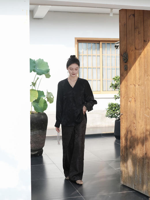 盛唐牡丹 |真丝蝶恋花女上衣-半丝[特价品] 商品图4