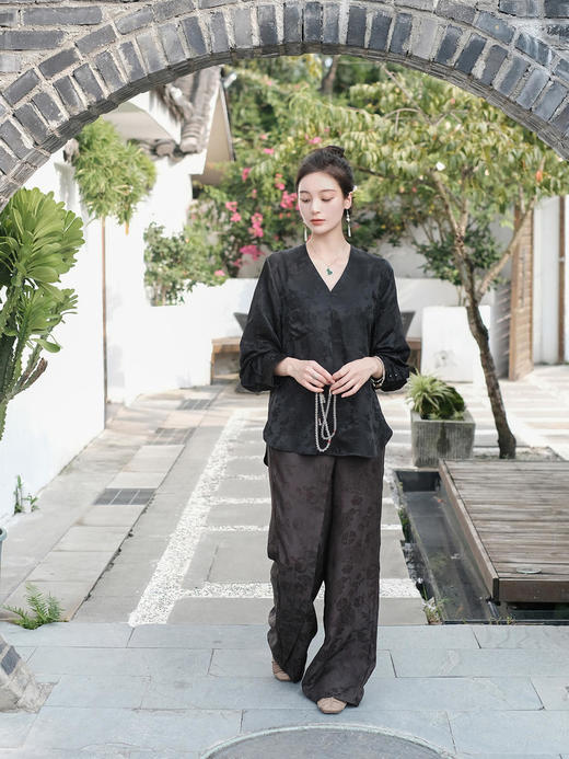 盛唐牡丹 |真丝蝶恋花女上衣-半丝[特价品] 商品图3
