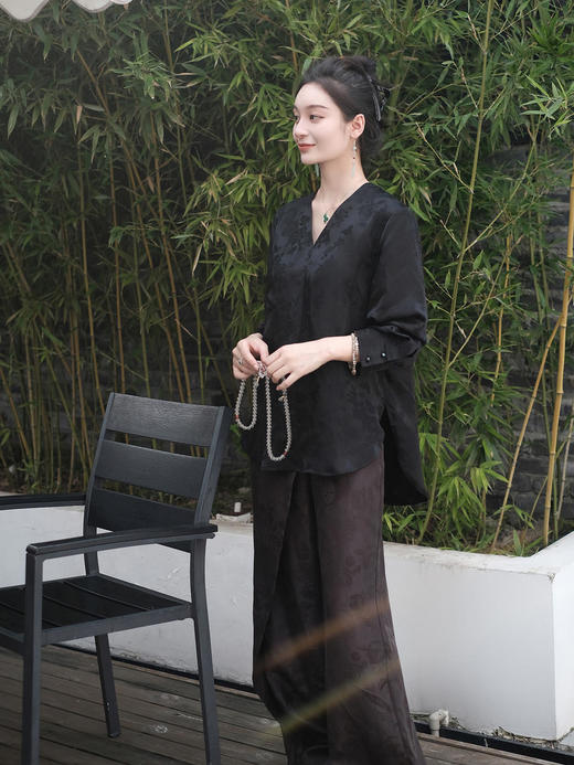 盛唐牡丹 |真丝蝶恋花女上衣-半丝[特价品] 商品图2