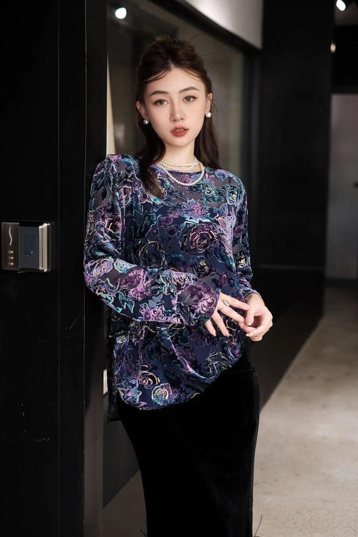 盛唐牡丹 |丝绒抽象玫瑰女上衣 商品图0