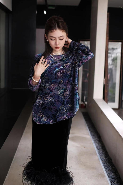 盛唐牡丹 |丝绒抽象玫瑰女上衣 商品图4