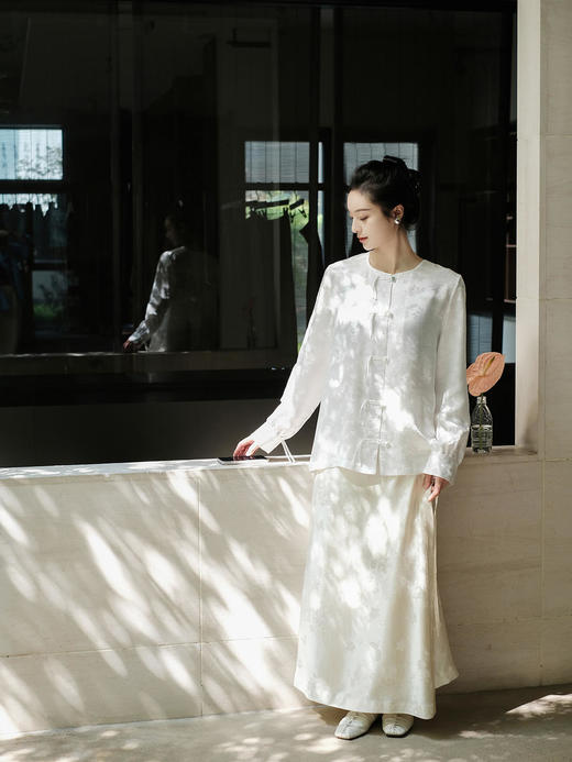 瑕疵| 盛唐牡丹 | 真丝提花花香引蝶一片式半裙(夹棉) [特价品](特殊商品不退不换) 商品图5