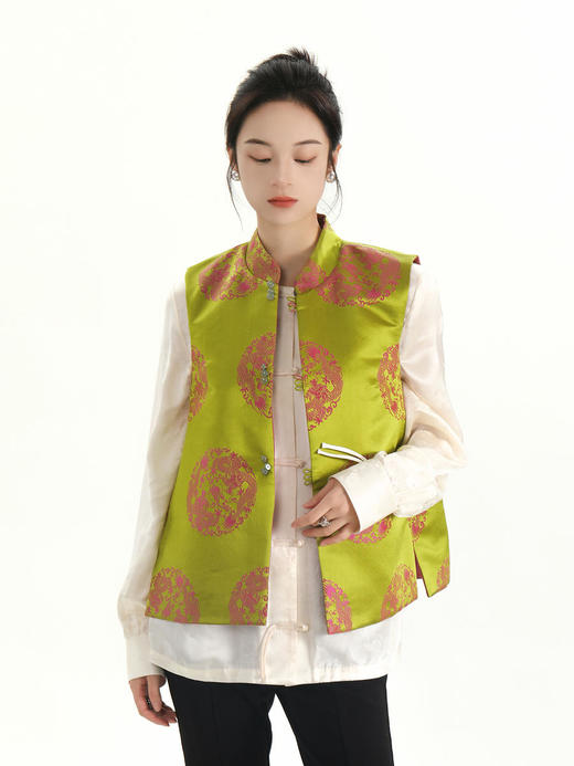 瑕疵| 盛唐牡丹 | 双面穿花蕾缎立领马甲（实物红色面领口处无玉扣；绿色面实物有玉扣如照片所示）[特价品](特殊商品不退不换) 商品图0