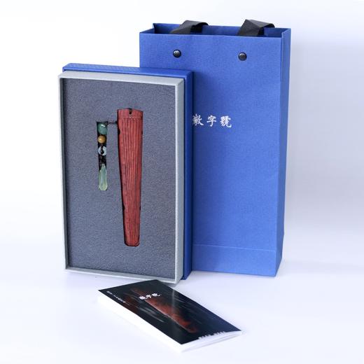 小叶紫檀琴形书签 商品图7