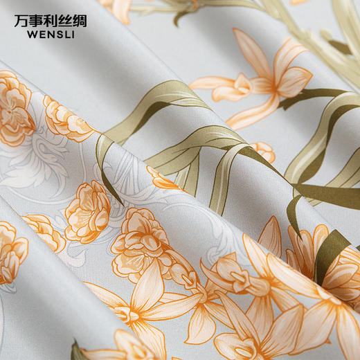 万事利“清风雅韵”88厘米双面印花大方巾 商品图4