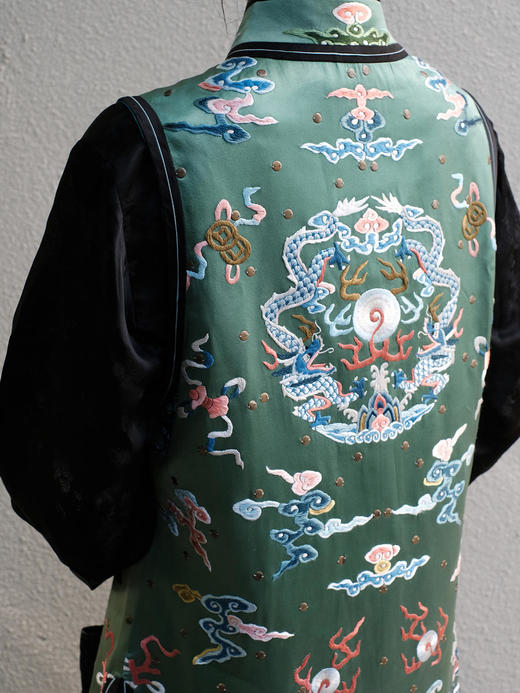 盛唐牡丹|高货-重缎真丝满绣铆钉蟒袍马甲 商品图4