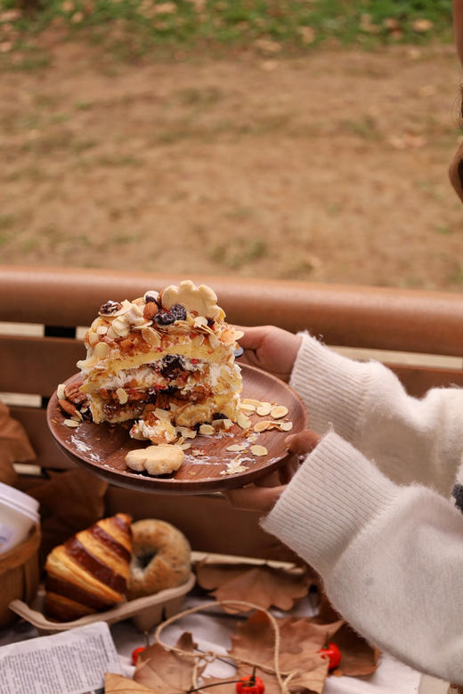 四寸坚果咸奶酥蛋糕 商品图1