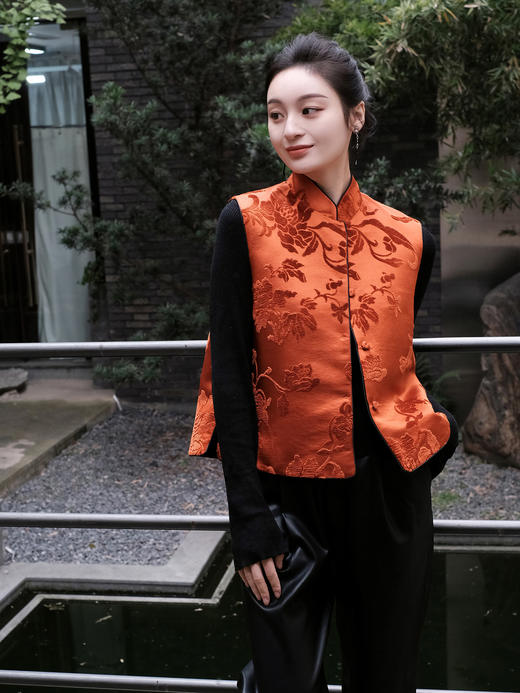 盛唐牡丹 |柿子红真丝漳绒对襟马甲 商品图1