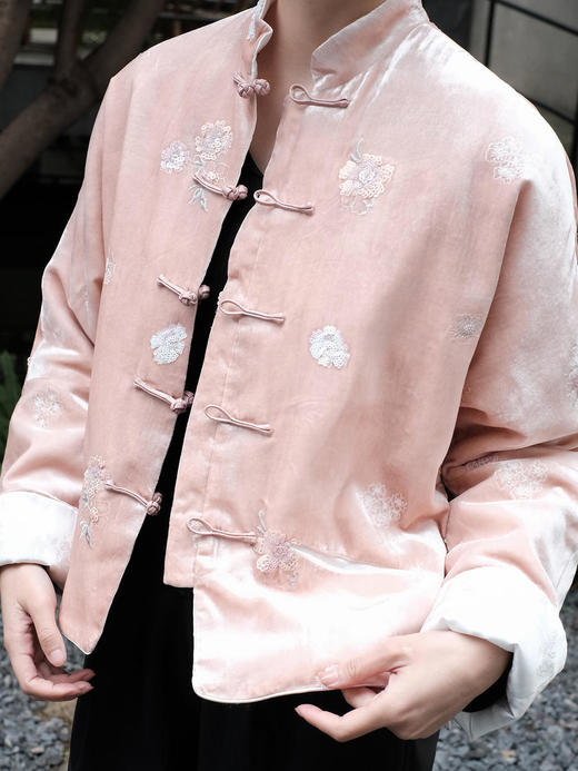 盛唐牡丹|真丝丝绒绣花对襟夹棉外套-粉色钉珠款 商品图2
