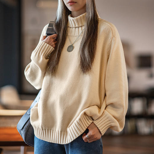 马登女装日系内搭秋冬宽松高领慵懒风收腰毛衣米白针织衫保暖上衣 商品图0