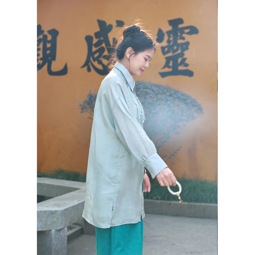 【抖音专属】长款盘扣衬衫（23710405-井天） 商品图2