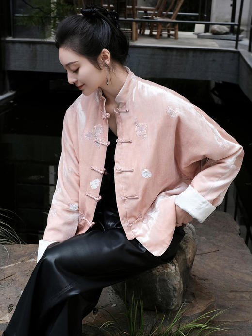 盛唐牡丹|真丝丝绒绣花对襟夹棉外套-粉色钉珠款 商品图4