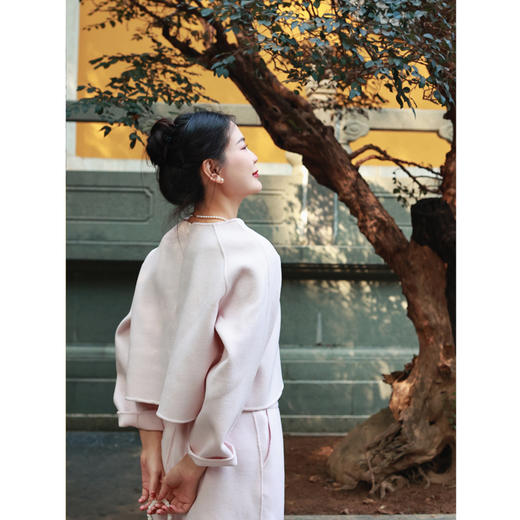 【线上专属】羊绒外套（23805693-粉米） 商品图2