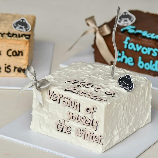 蝴蝶结字母奶油蛋糕 商品图0