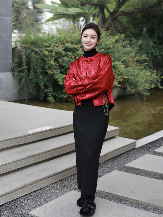 瑕疵|盛唐牡丹|冠乐绉圆领夹棉女外套[特价品] 商品图6