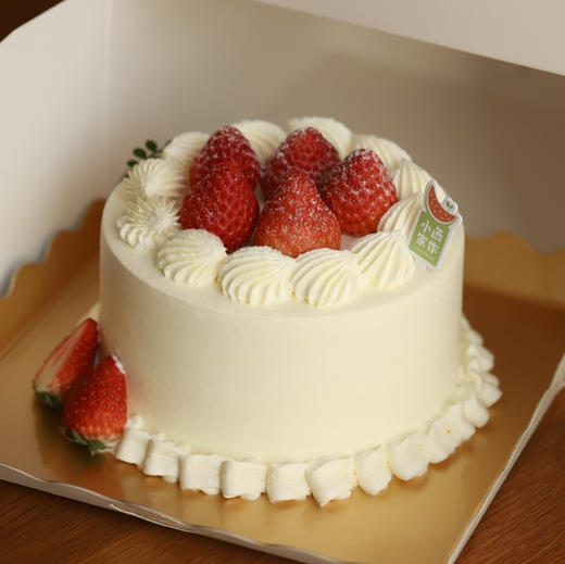 怀旧草莓奶油蛋糕 商品图1