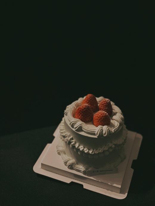 复古草莓奶油蛋糕 商品图1