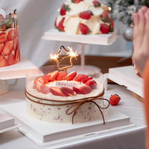 草莓千层蛋糕 商品图2