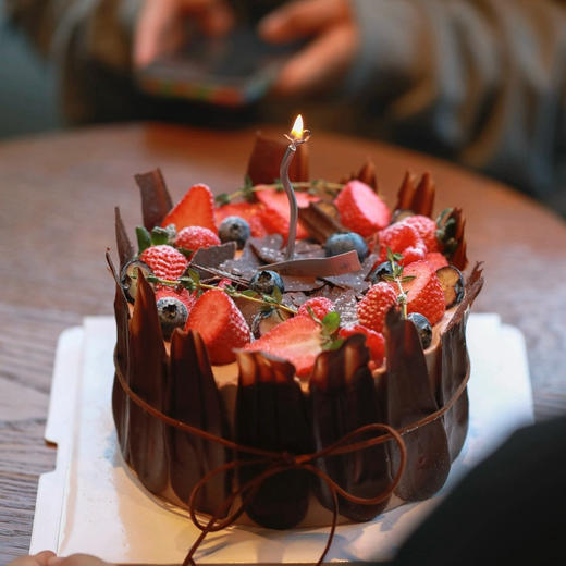 水果黑森林，浓郁黑巧克力奶油，搭配芒果+香蕉夹心，低卡丝滑 商品图1