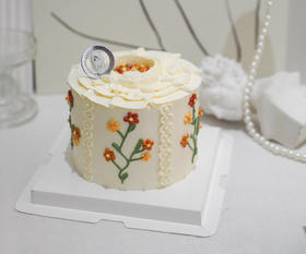 4寸复古裱花（需提前3小时预定）