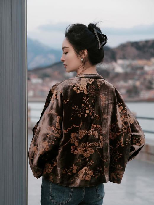 盛唐牡丹 |真丝丝绒烫银外套(夹棉） 商品图3