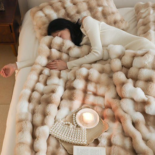 【换季出清】自然醒托斯卡纳法式轻奢保暖仿皮草扎染色毛毯沙发盖毯午睡盖被冬季加厚毯子MT 商品图0