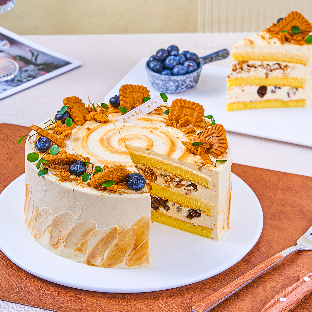 【焦糖海盐】海盐咸味奶油蛋糕，榛子薄脆夹心生日蛋糕（提前6--8小时下单，18:00后下单最快第二天15:30后可到店取货，具体时间看门店而定。）