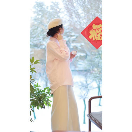 【抖音专属】【春满人间系列】木耳边衬衫（24710028-盈盈） 商品图1