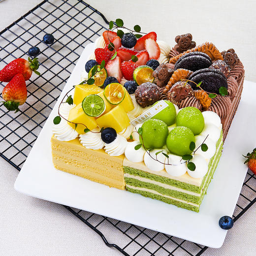 【金凤玉露】8英寸慕斯青提芒果草莓奥利奥四拼慕斯生日蛋糕（请提前1天下单，18:00后下单最快第二天16:30后可到店取货，具体时间看门店而定。） 商品图2