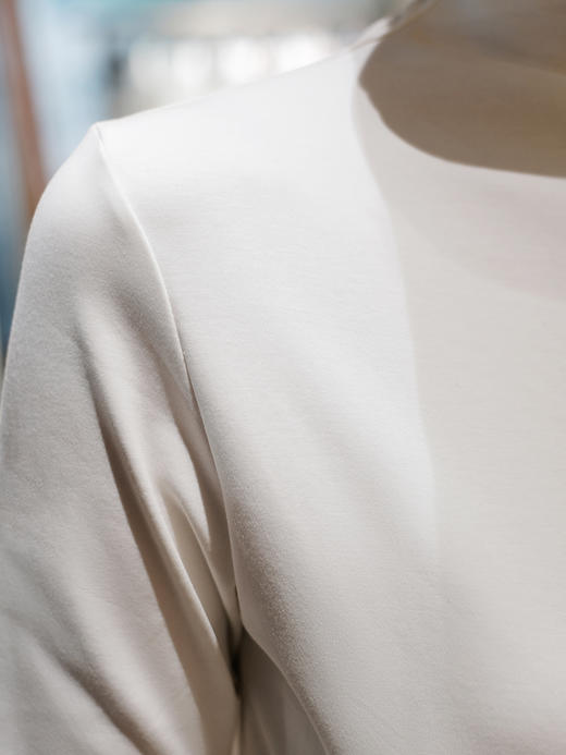 瑕疵|盛唐牡丹 |艾蒂芮拉| Tencel莫代尔新疆长绒棉高领打底衫 商品图4