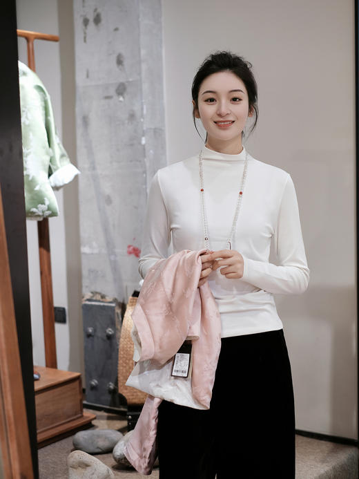 瑕疵|盛唐牡丹 |艾蒂芮拉| Tencel莫代尔新疆长绒棉高领打底衫 商品图2