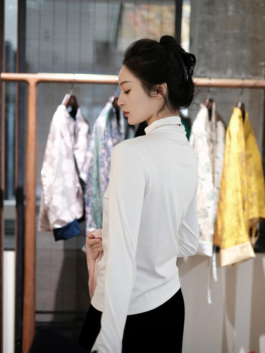 瑕疵|盛唐牡丹 |艾蒂芮拉| Tencel莫代尔新疆长绒棉高领打底衫 商品图3