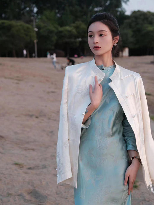 瑕疵|盛唐牡丹 |丝麻手推绣新中式外套[特价品](特殊商品不退不换) 商品图3